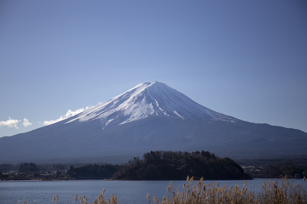 mountain under white sky during daytime