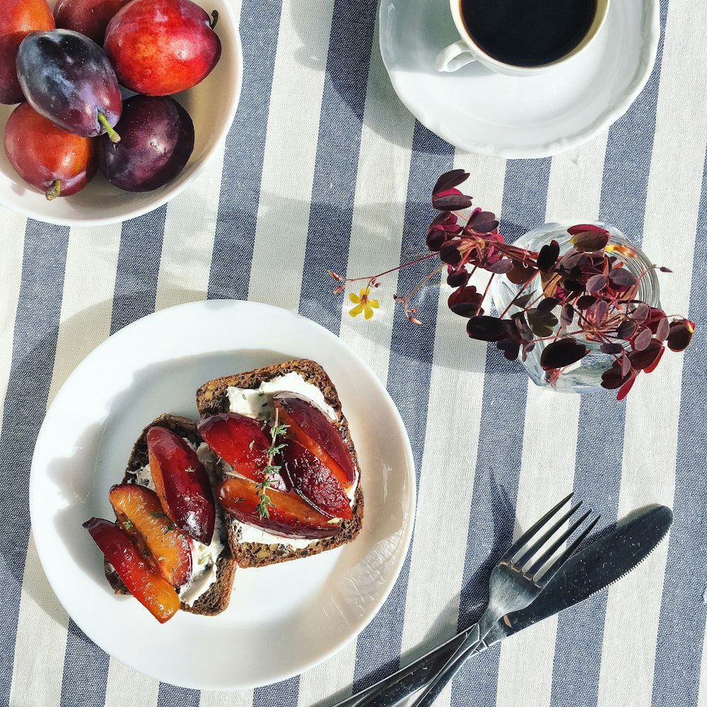 sliced fruits on plate