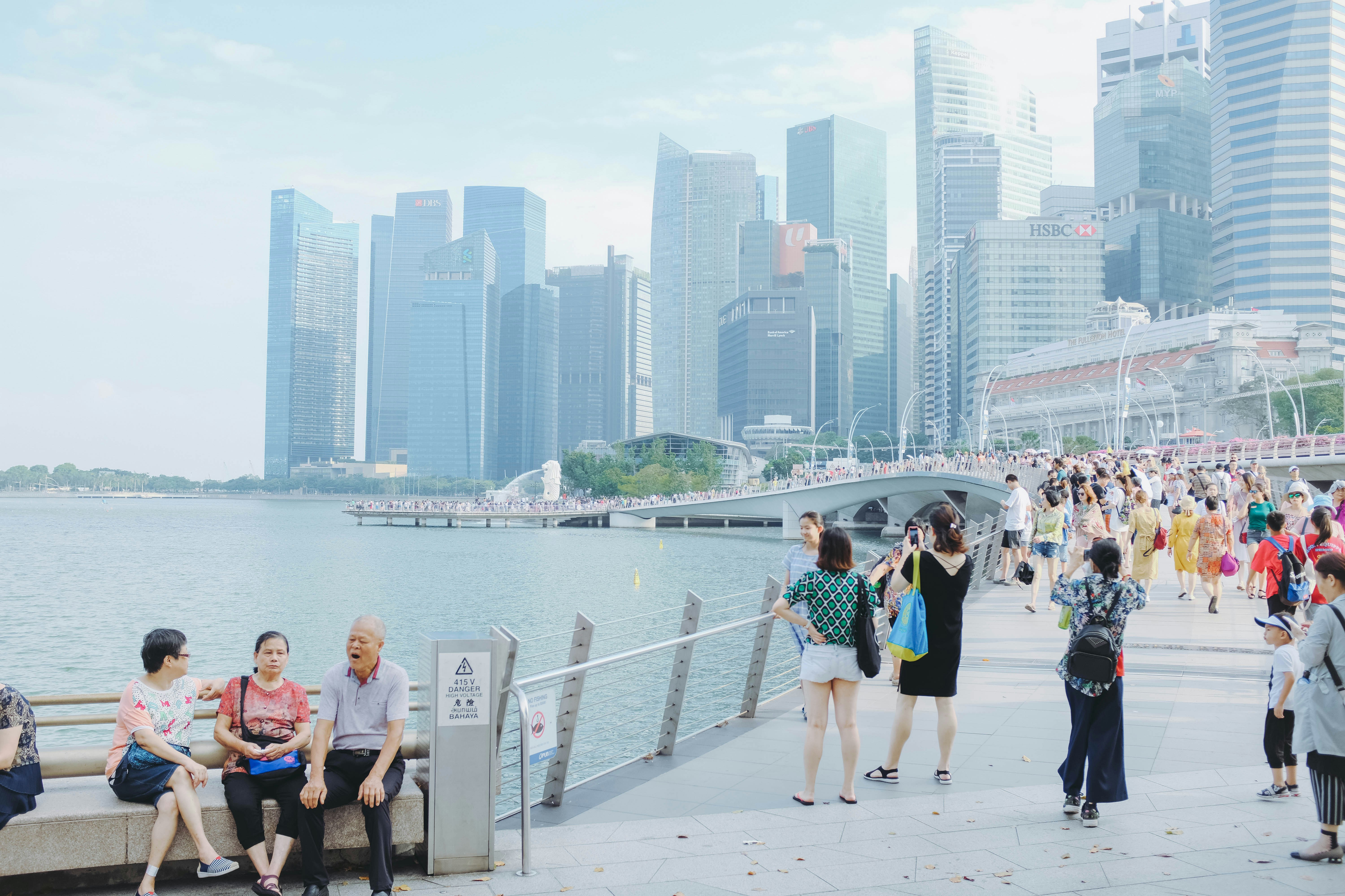 Photo by adrienolichon