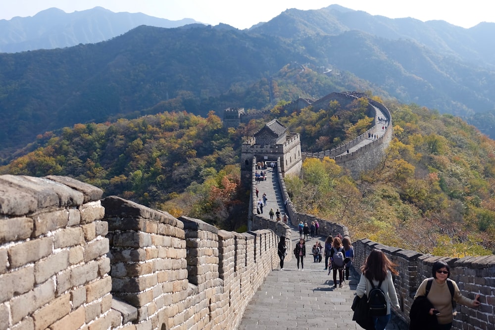 personas en la Gran Muralla China durante el día