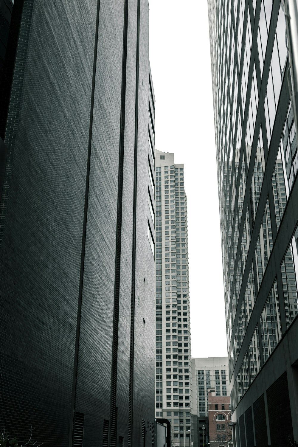 alley between buildings