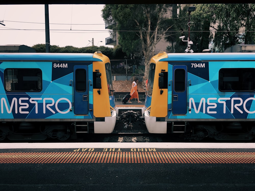 blue metro train