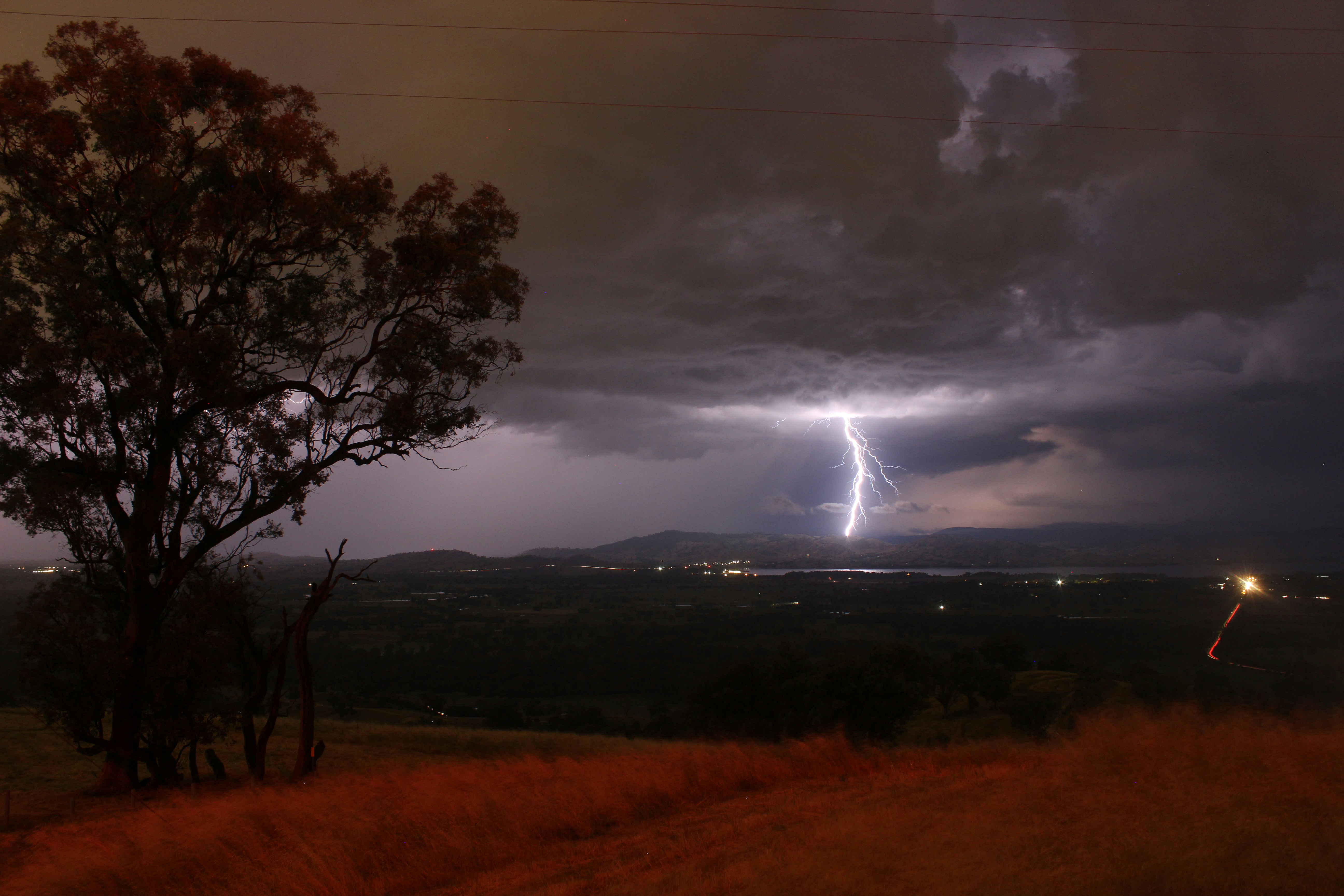 photo-1547183263-3c367add5e39