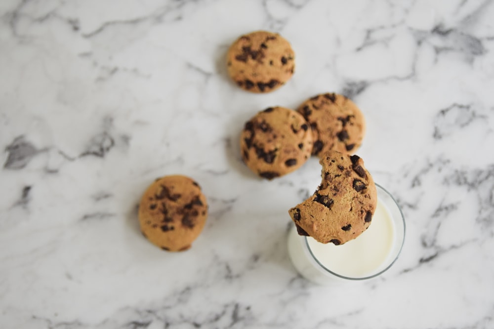 cookie chip and glass of milk