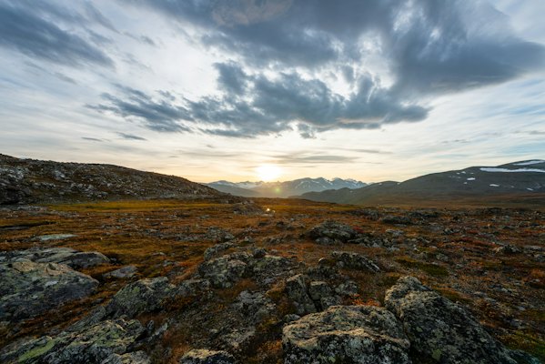 Sunset over the open land of Sarek National Park — Jokkmokk, Sweden
