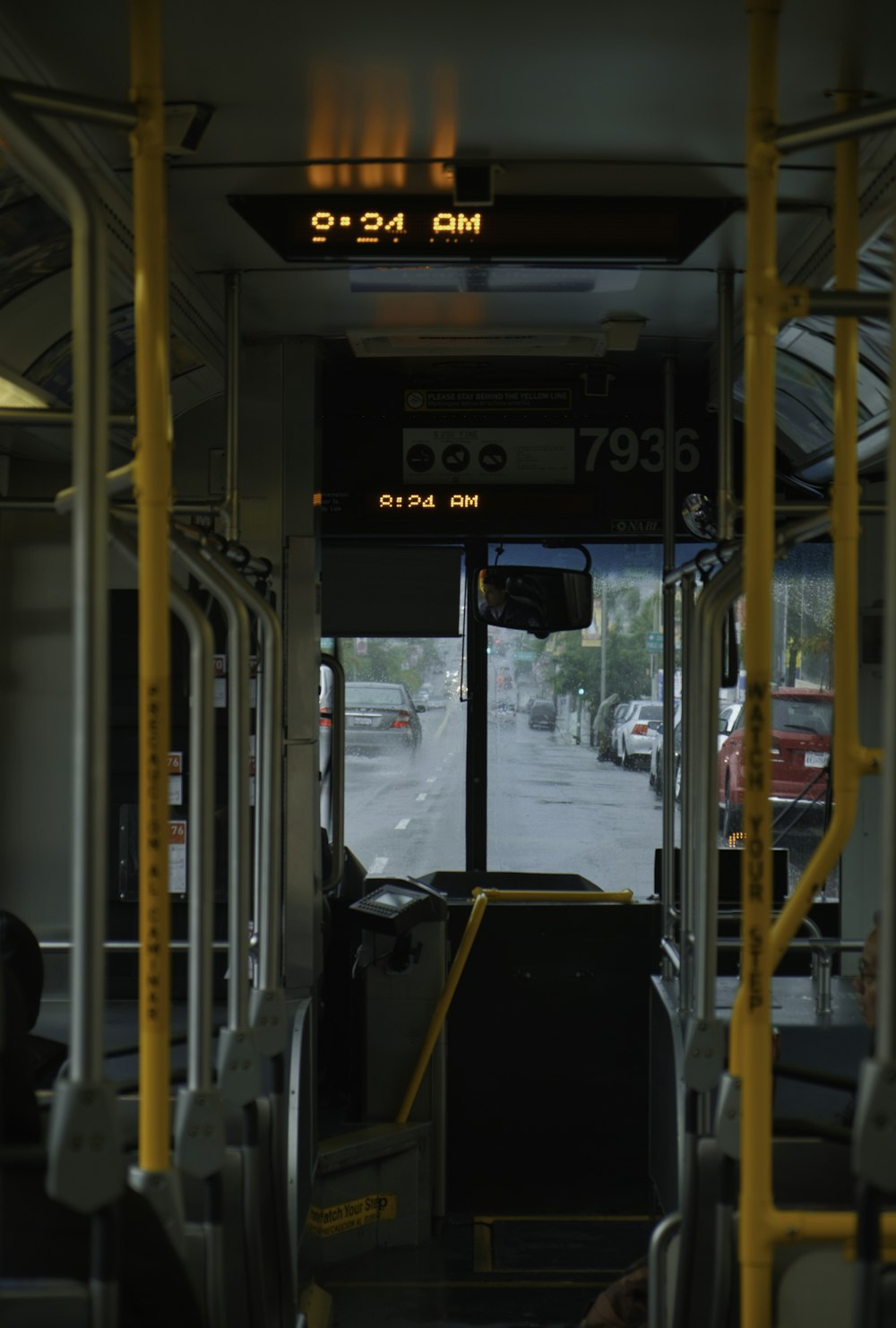 Vue de l’intérieur de l’autobus