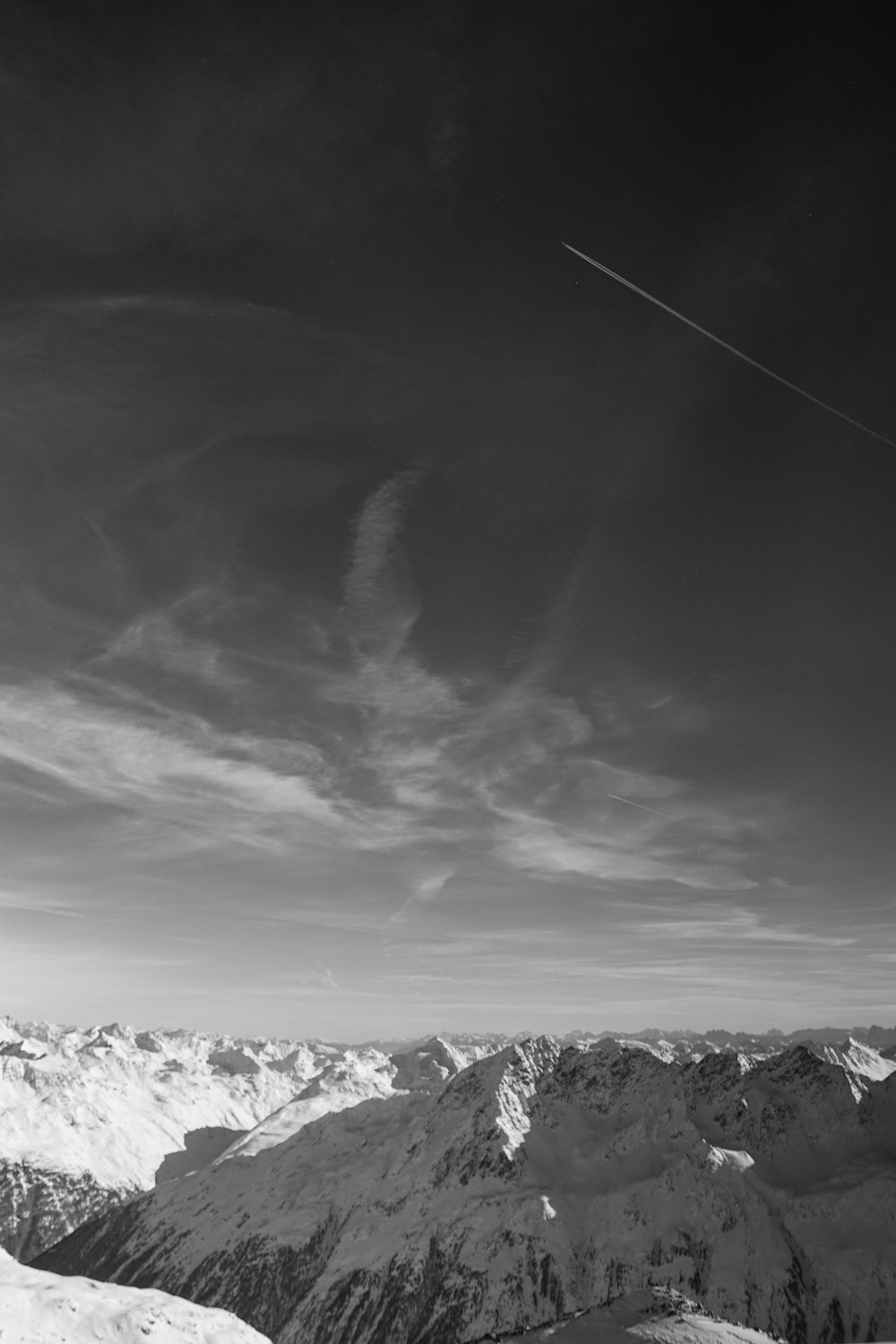 空と山