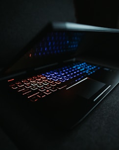black laptop computer