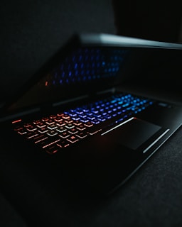 black laptop computer