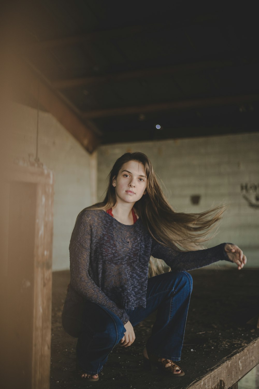 woman wearing blue jeans