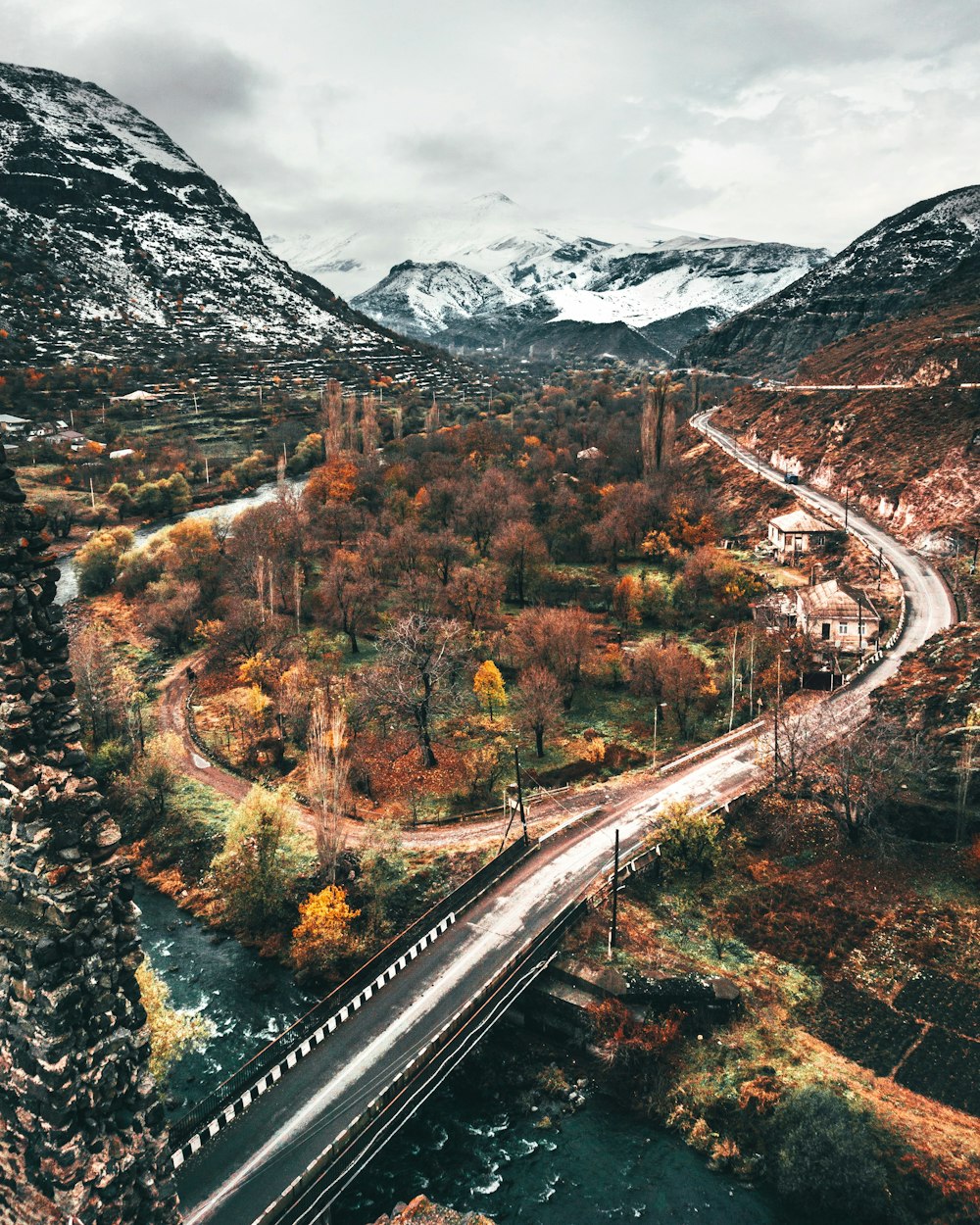 empty road during daytime hing-view photography