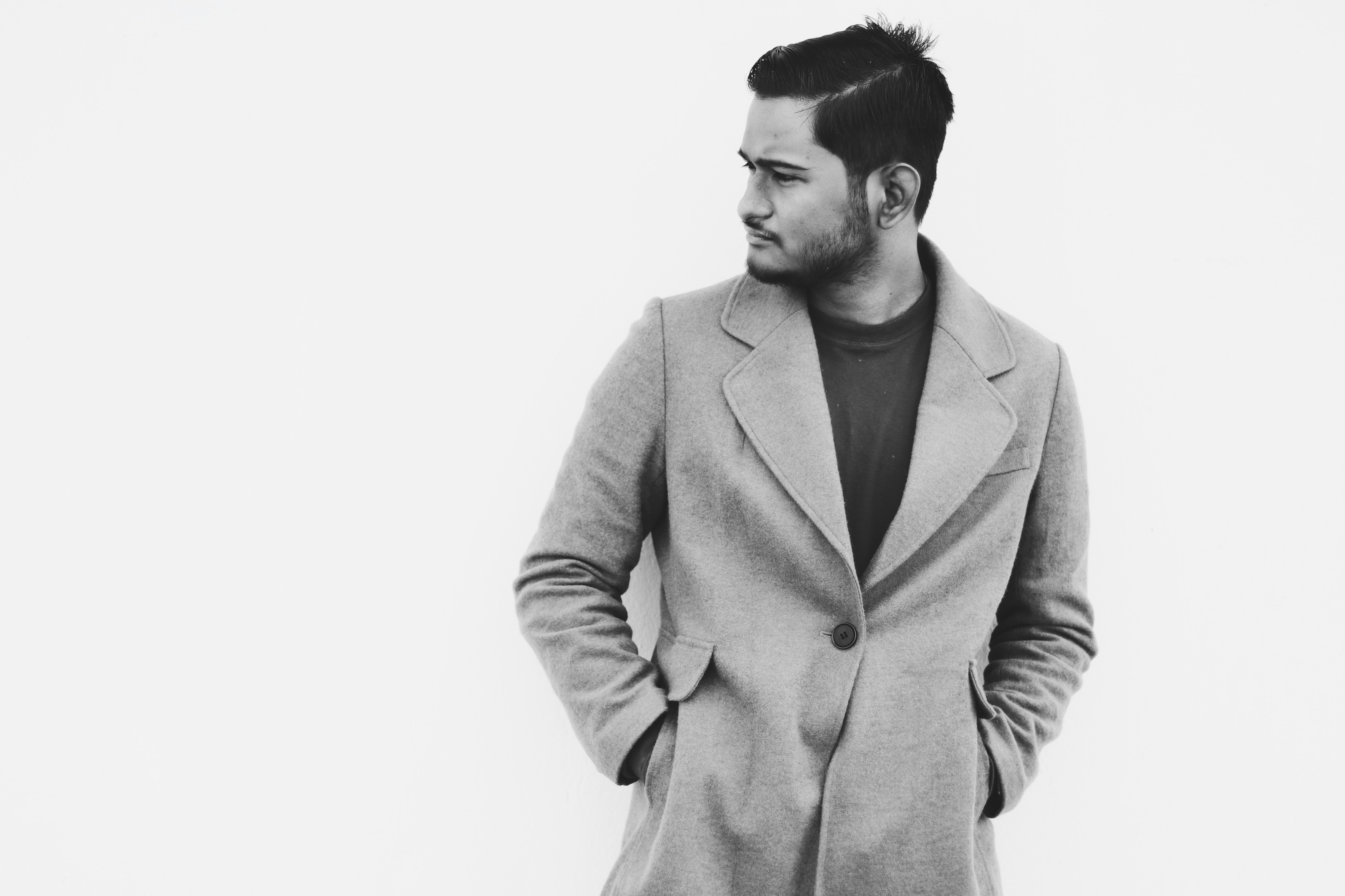 Photo by theroyakash