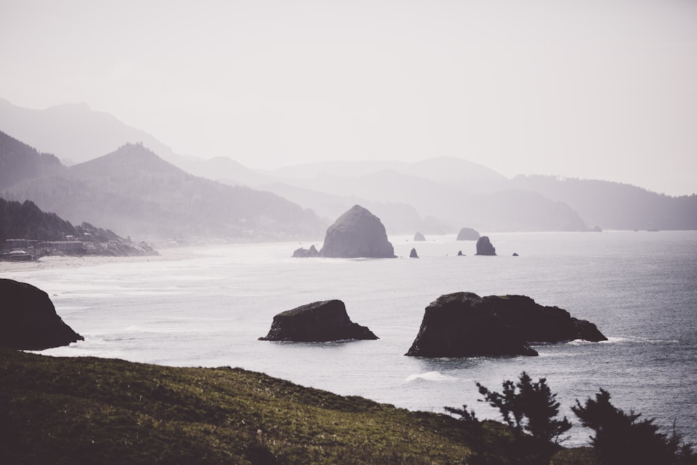 islands and mountains during daytime