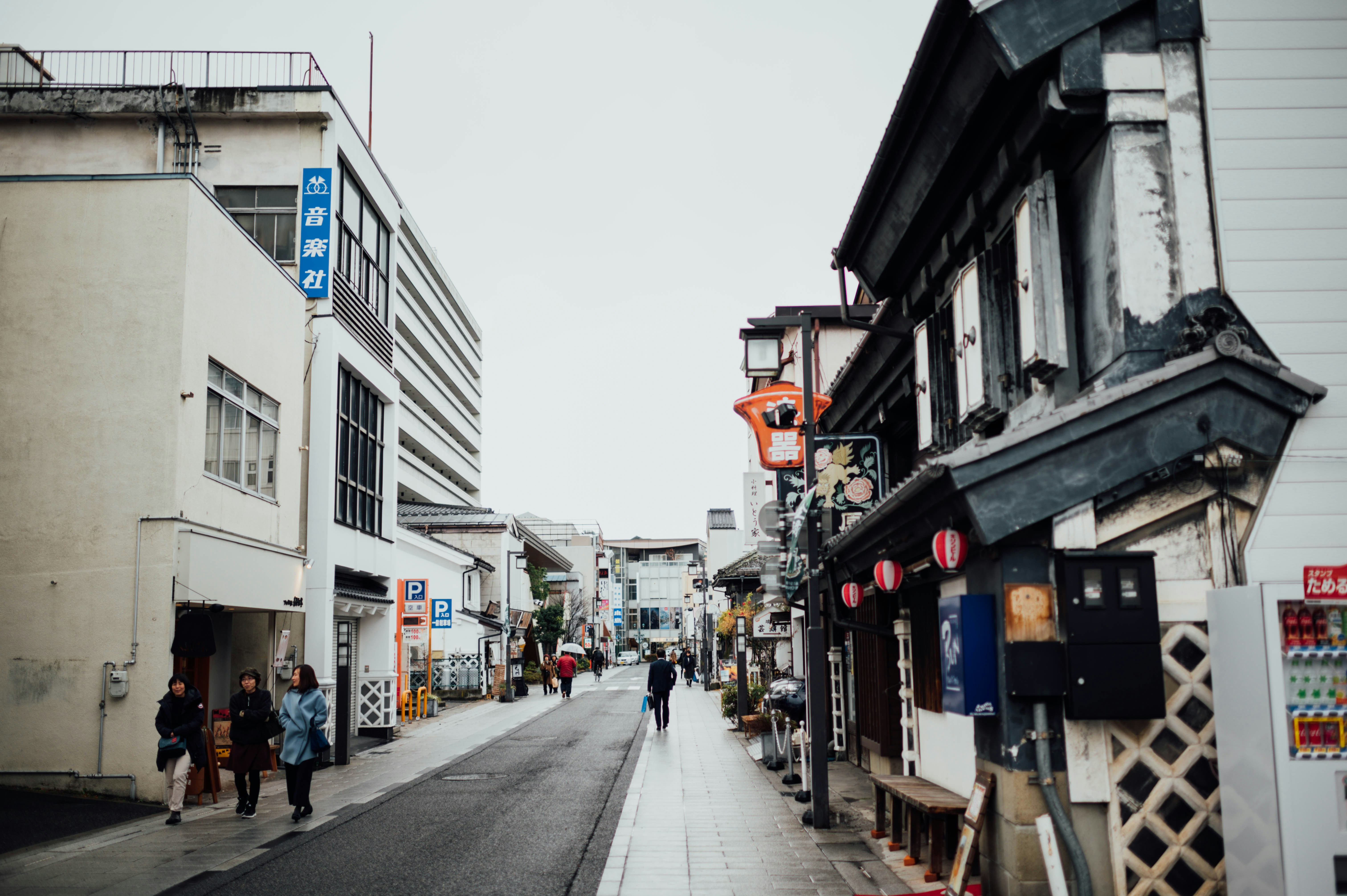 Photo by chuttersnap