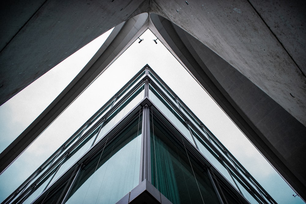 a very tall building with a sky background