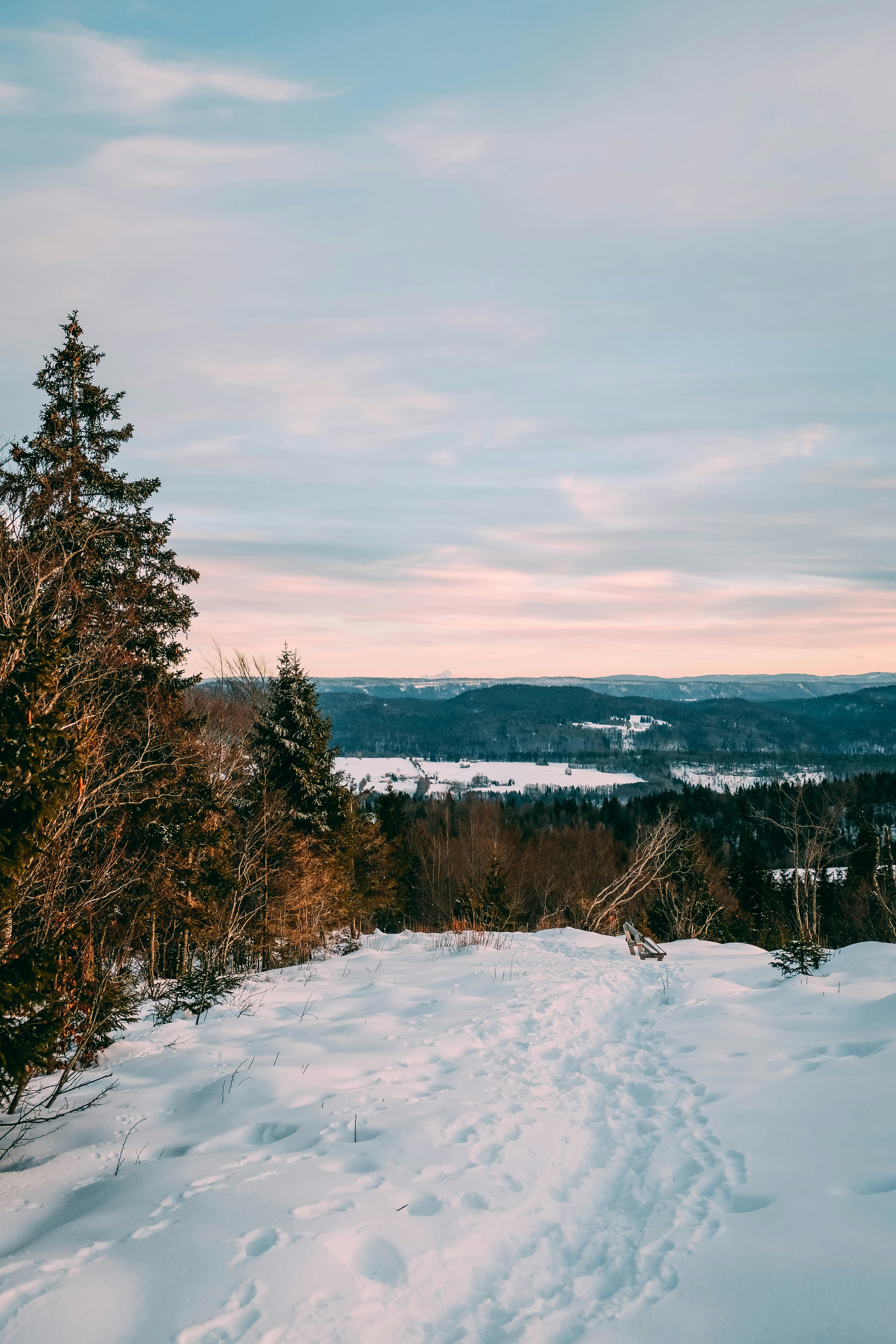 Photo by adrienolichon