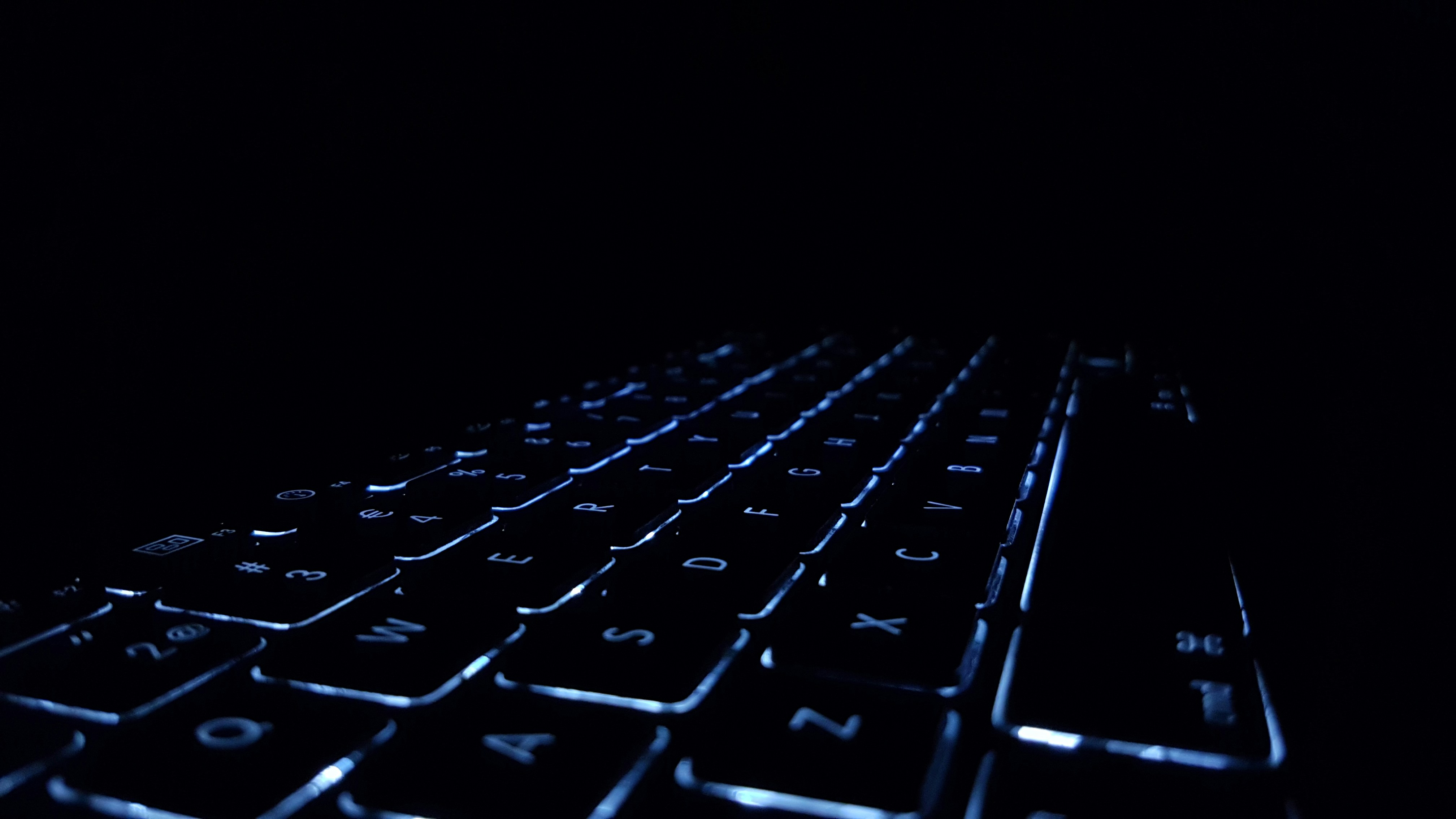 black keyboard