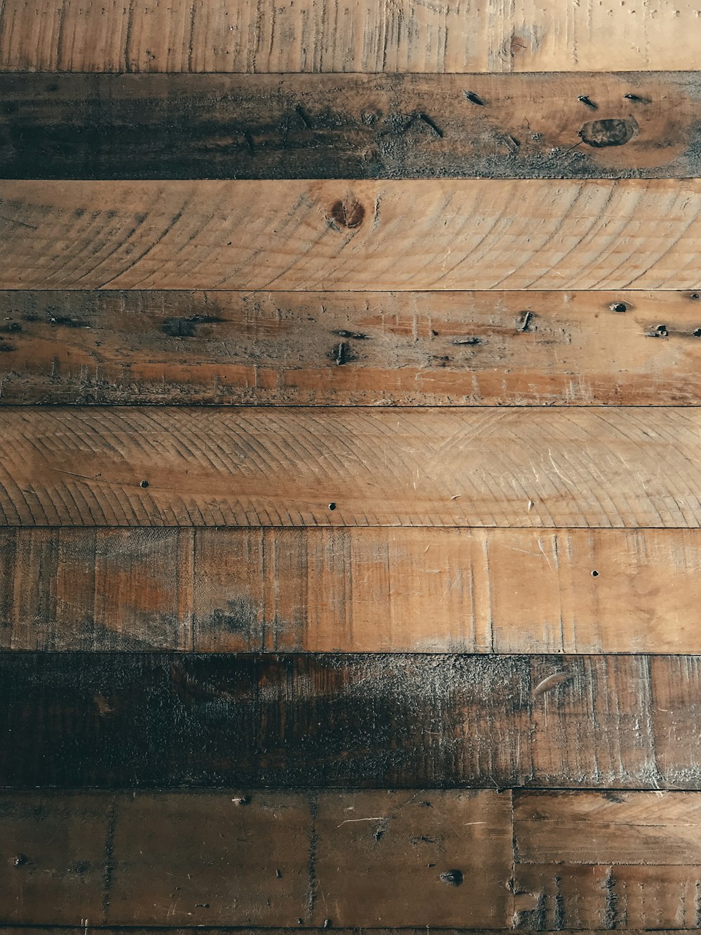 surface en bois brun