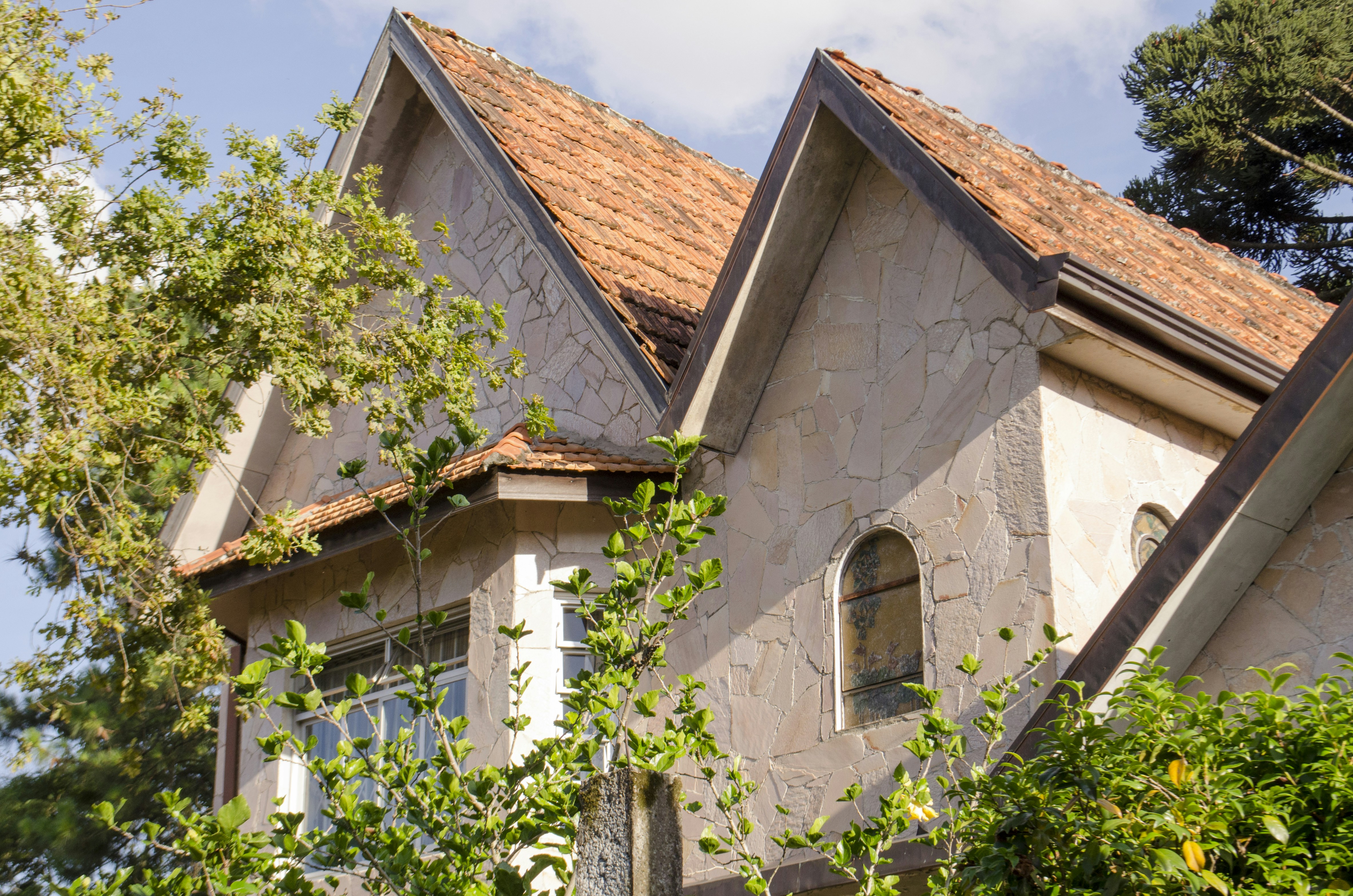 9 Home Maintenance Tips to Protect Your Home Structure
