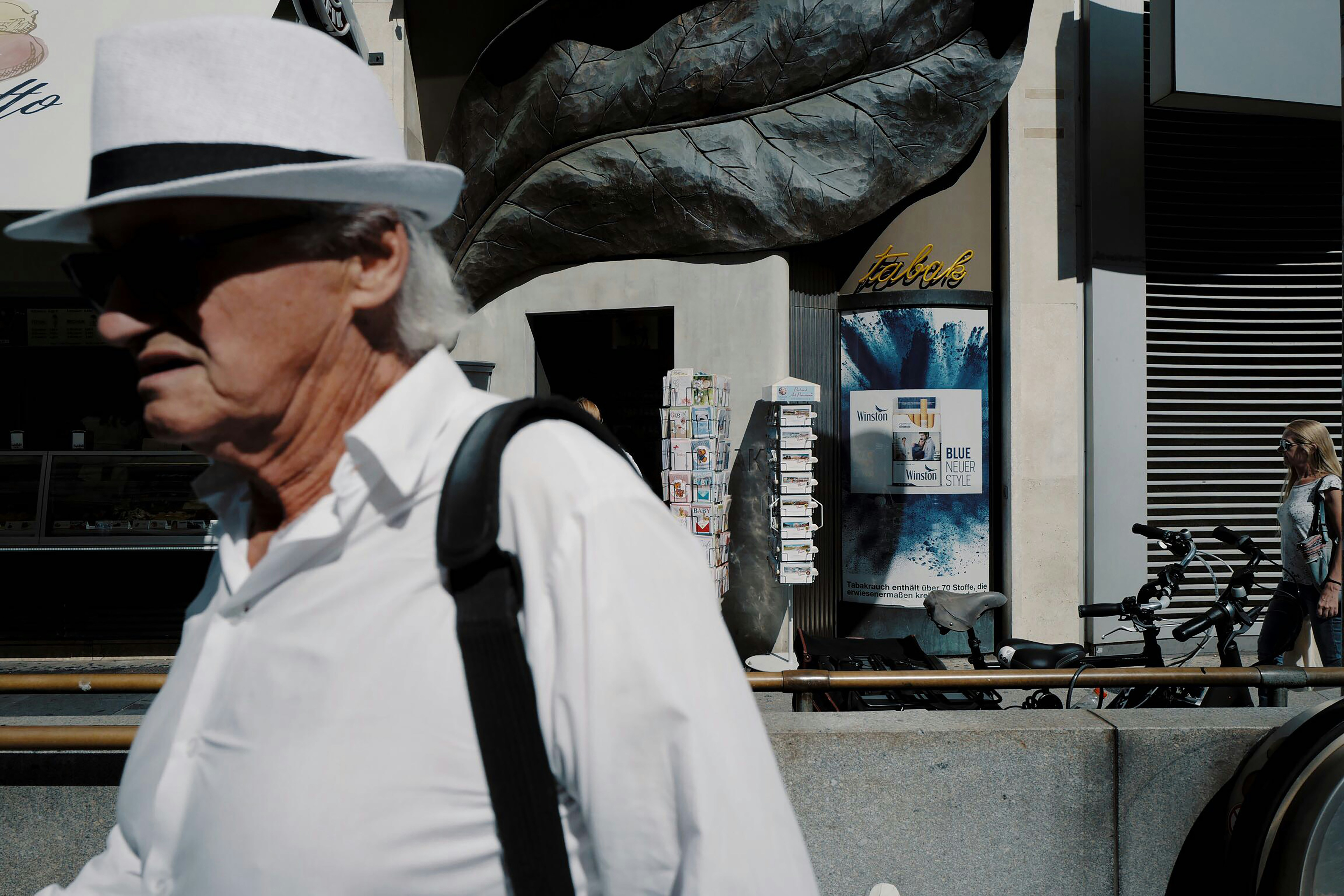 Leica Q (Typ 116) sample photo. Man wearing white dress photography
