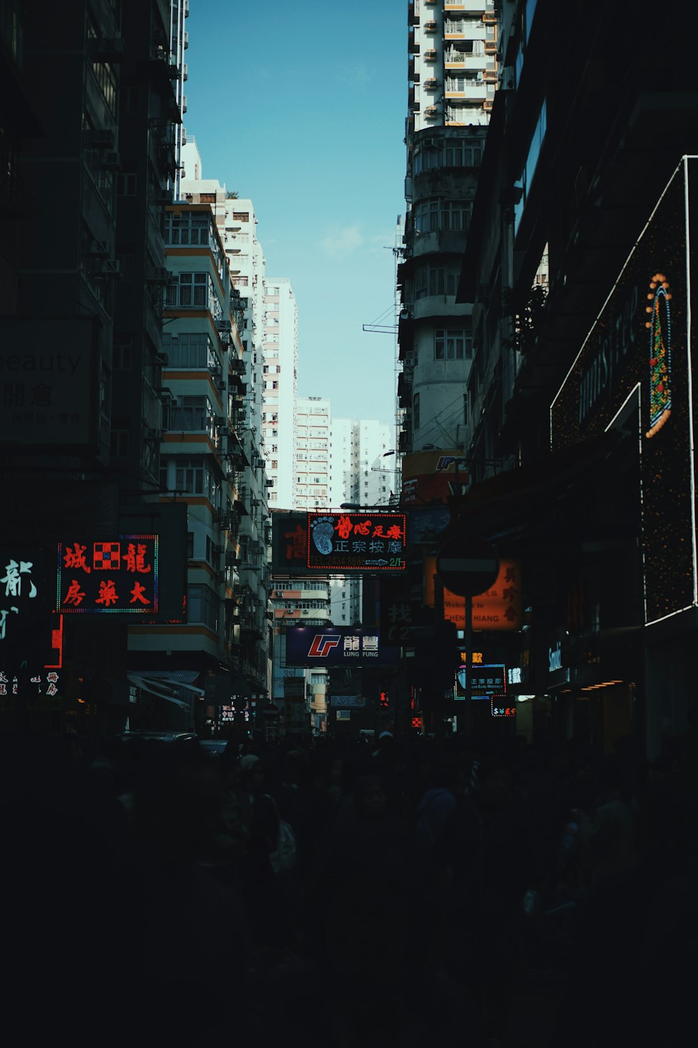 gray and white concrete city buildings during daytime