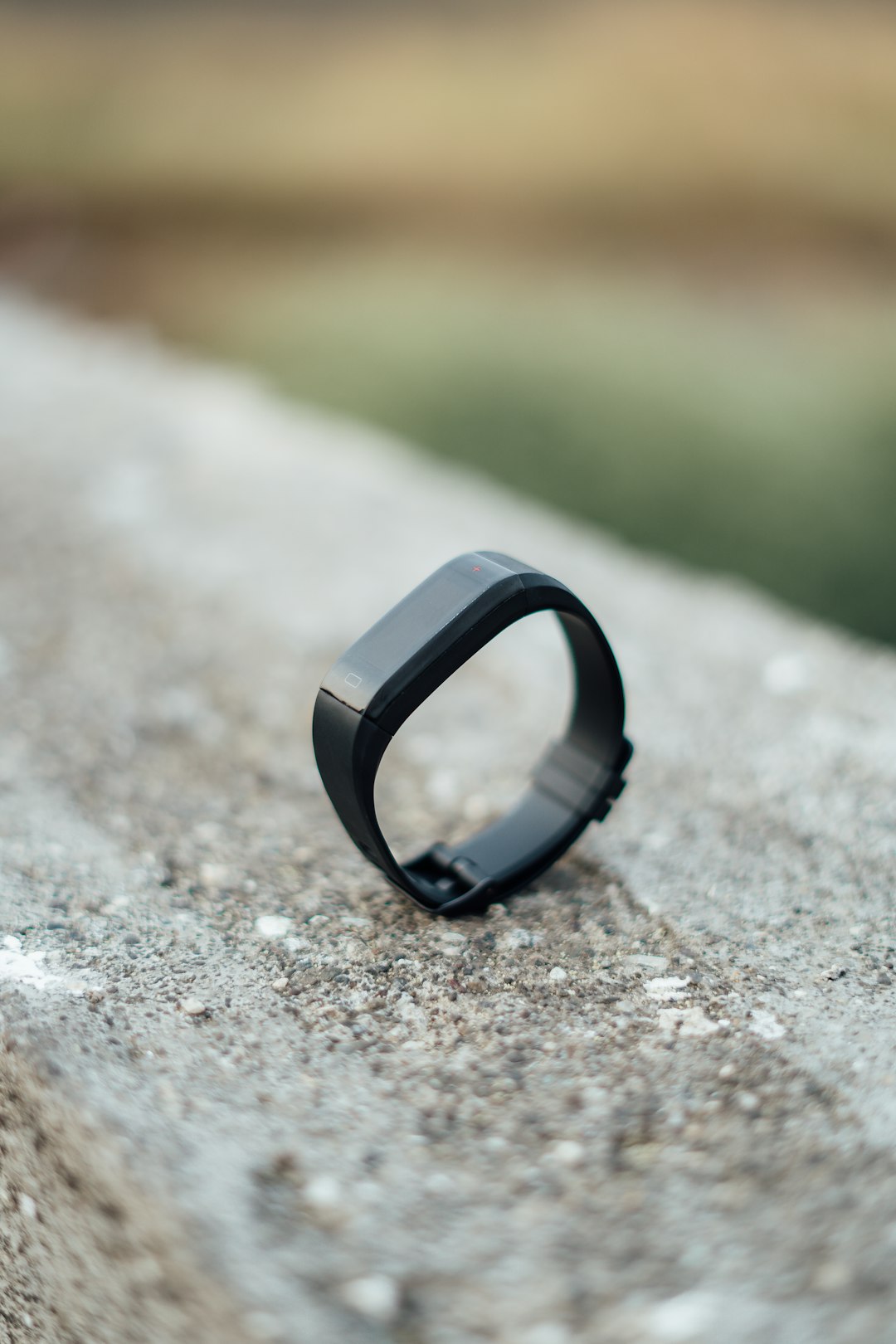 black activity tracker