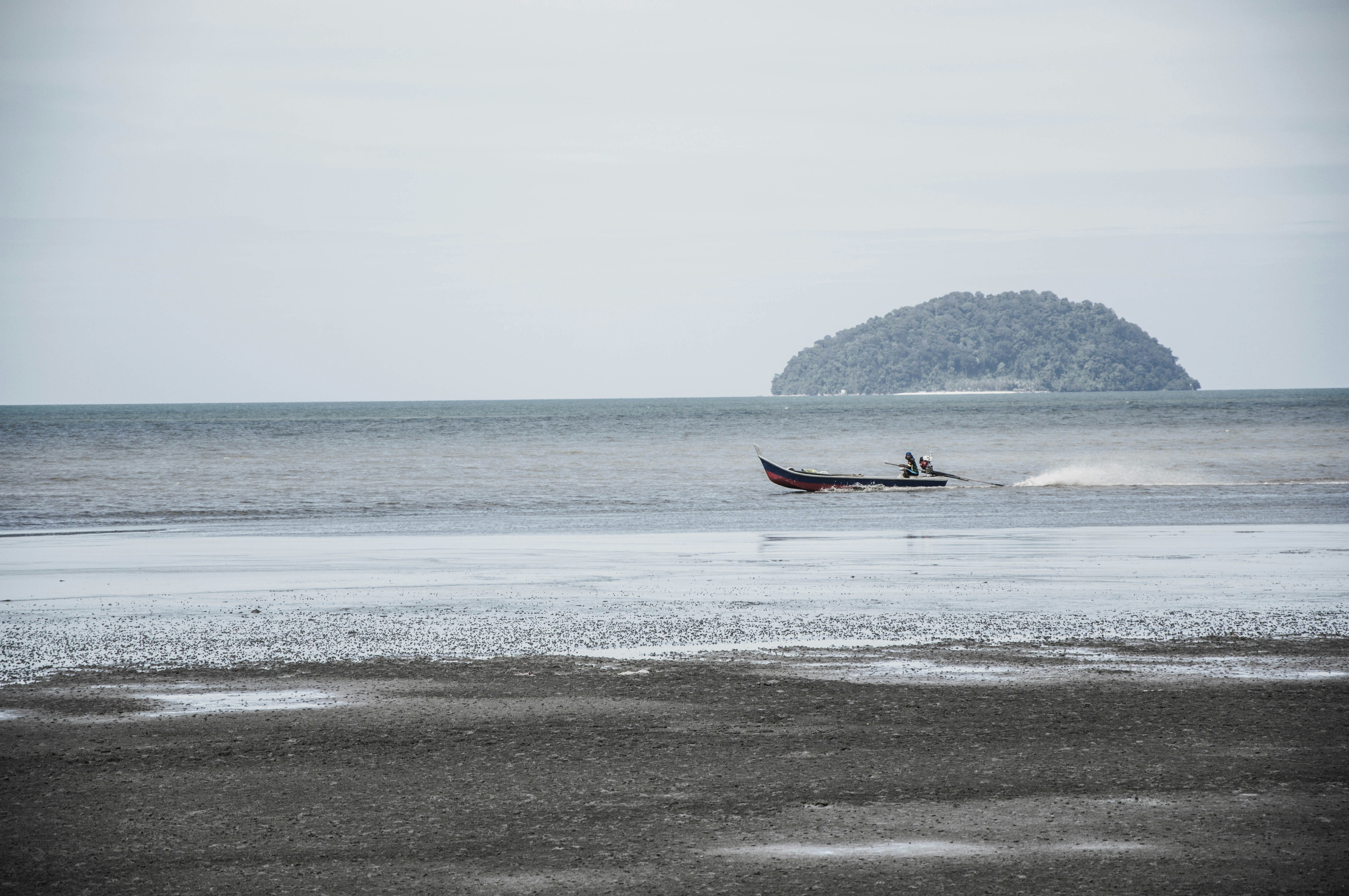 Photo by shaifulnizam