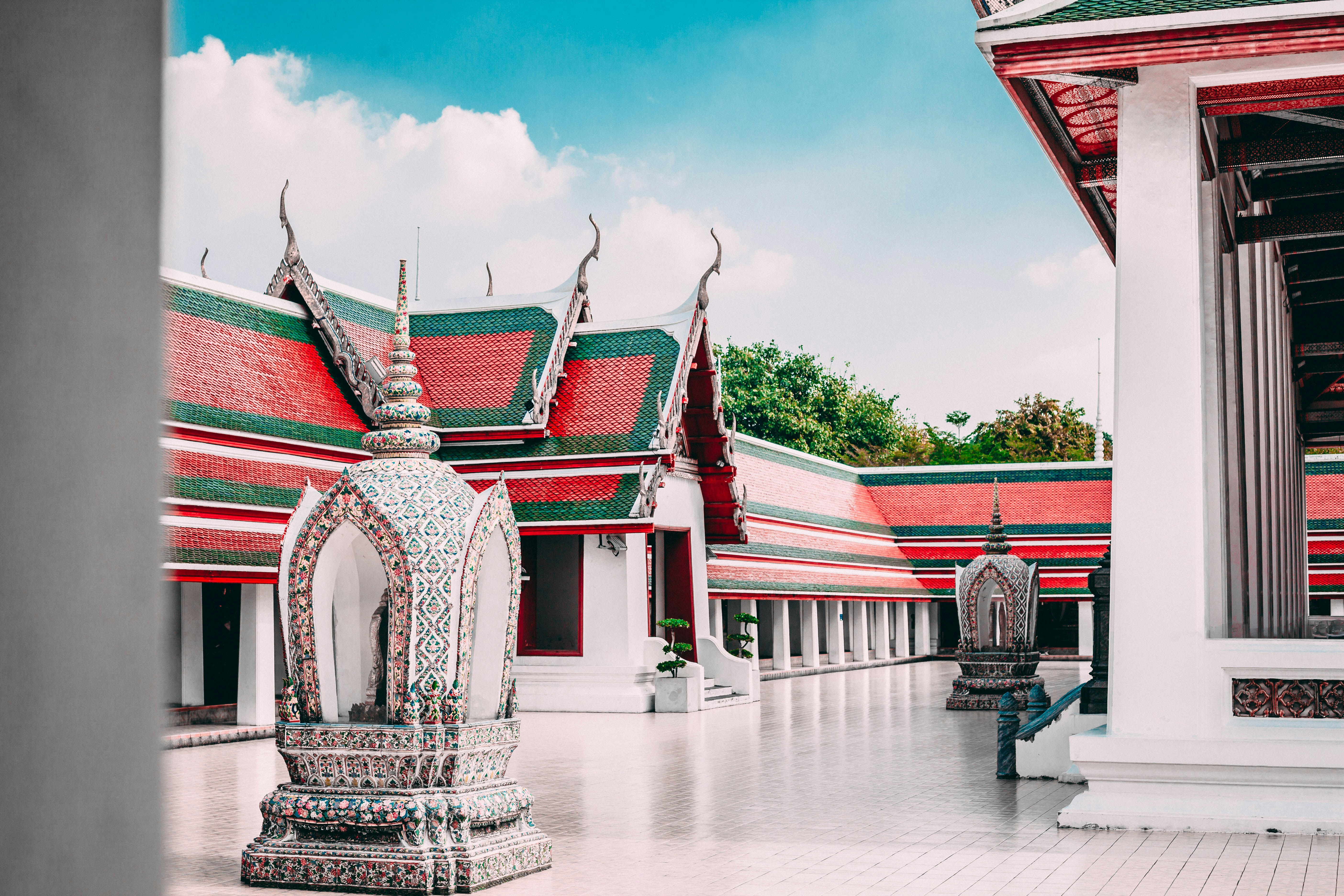 Photo by charlespostiaux