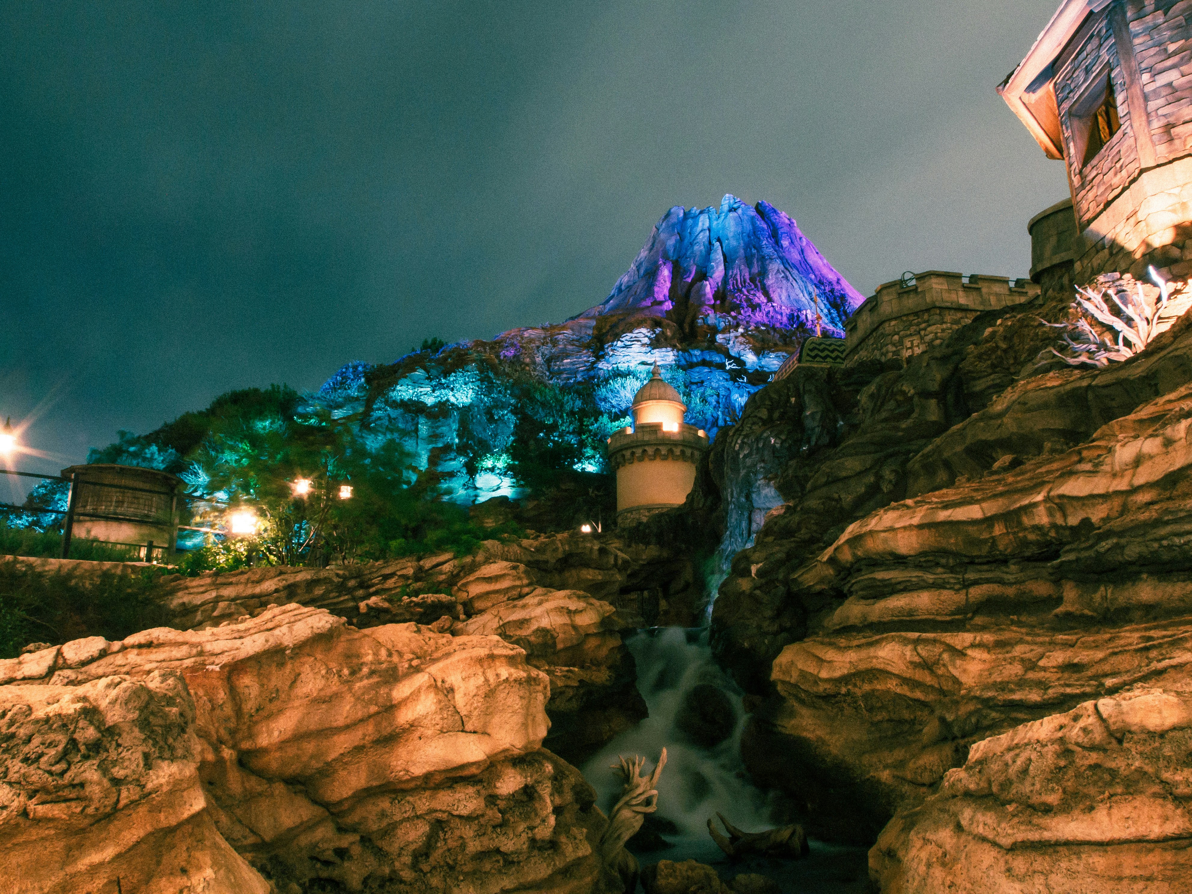 Spray Castle Rock
