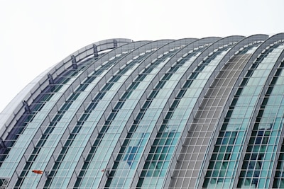 Modern geometric shapes symbolizing multidisciplinary training and collaboration.