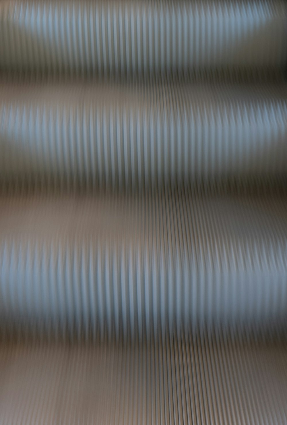 a blurry image of a set of stairs