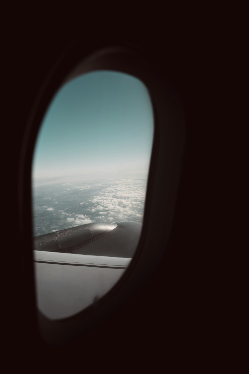 window plane view