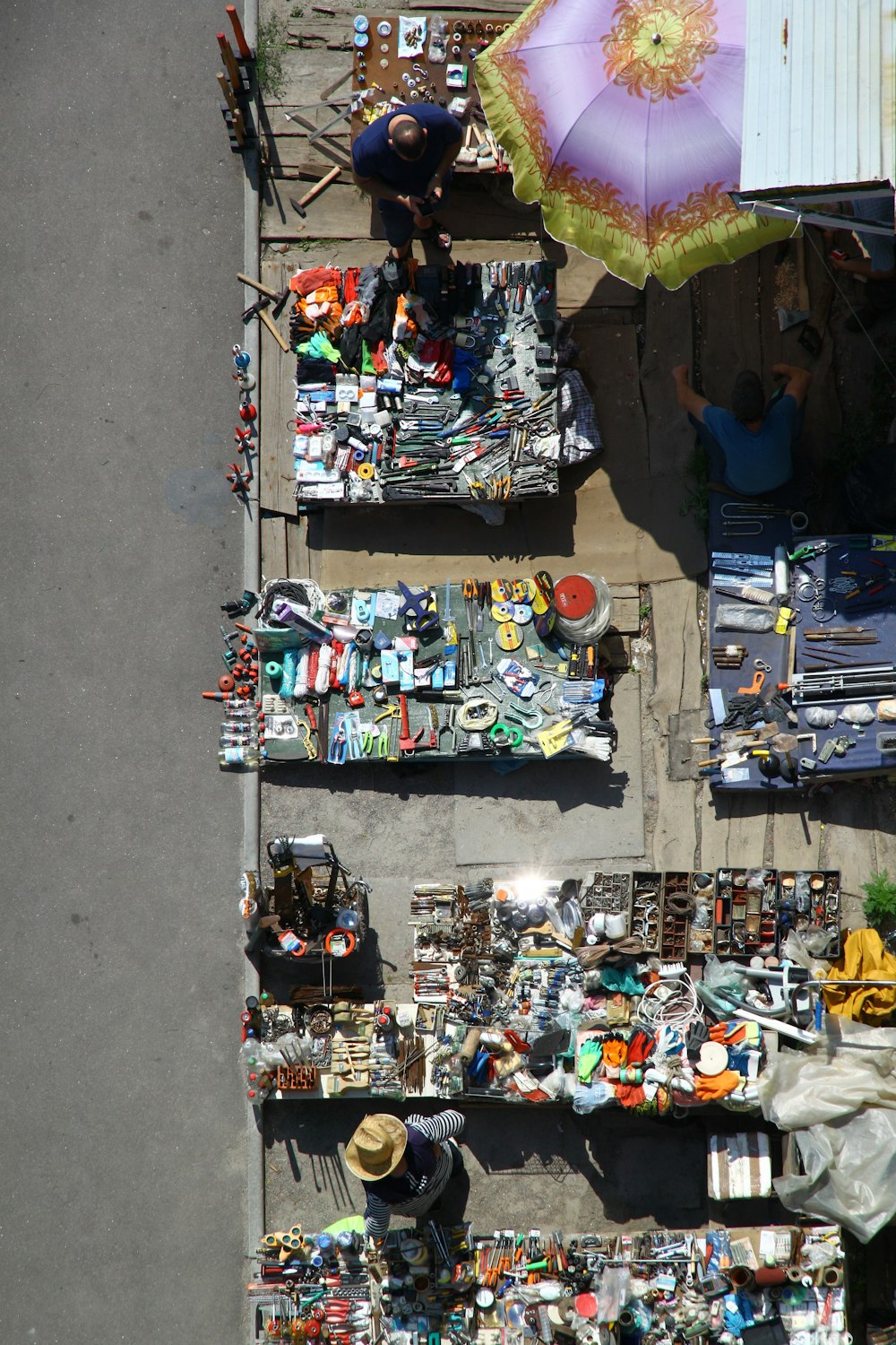 high-angle photography of street vendor