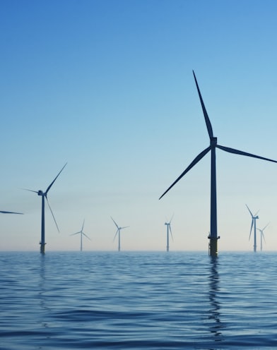 offshore wind, offshore wind services Japan. 日本のドローンサービス , 大阪と東京ドローンサービス。 水中ドローンサービス. Clean energy 