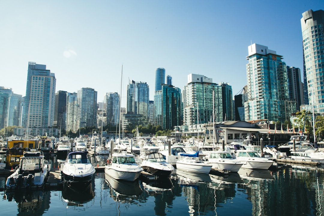 travelers stories about Skyline in Vancouver, Canada