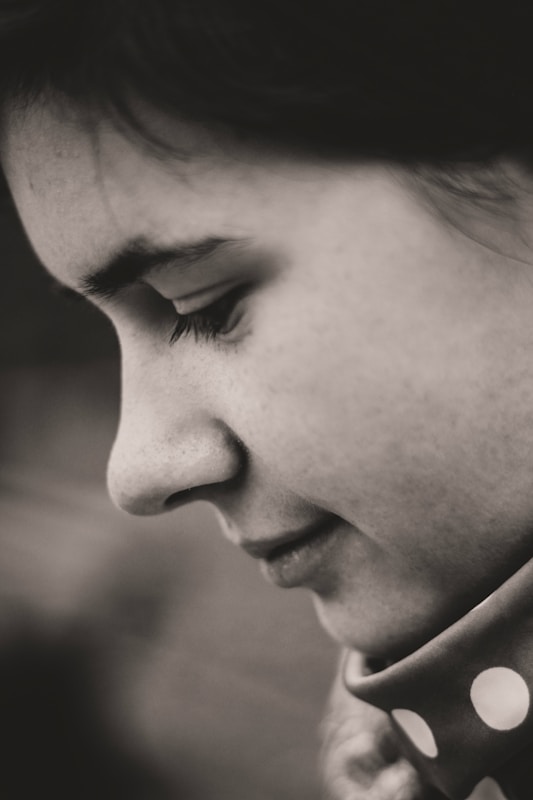 Photo 1548535808 8d5f561b3639?q=85&w=800&h=800&fit=crop