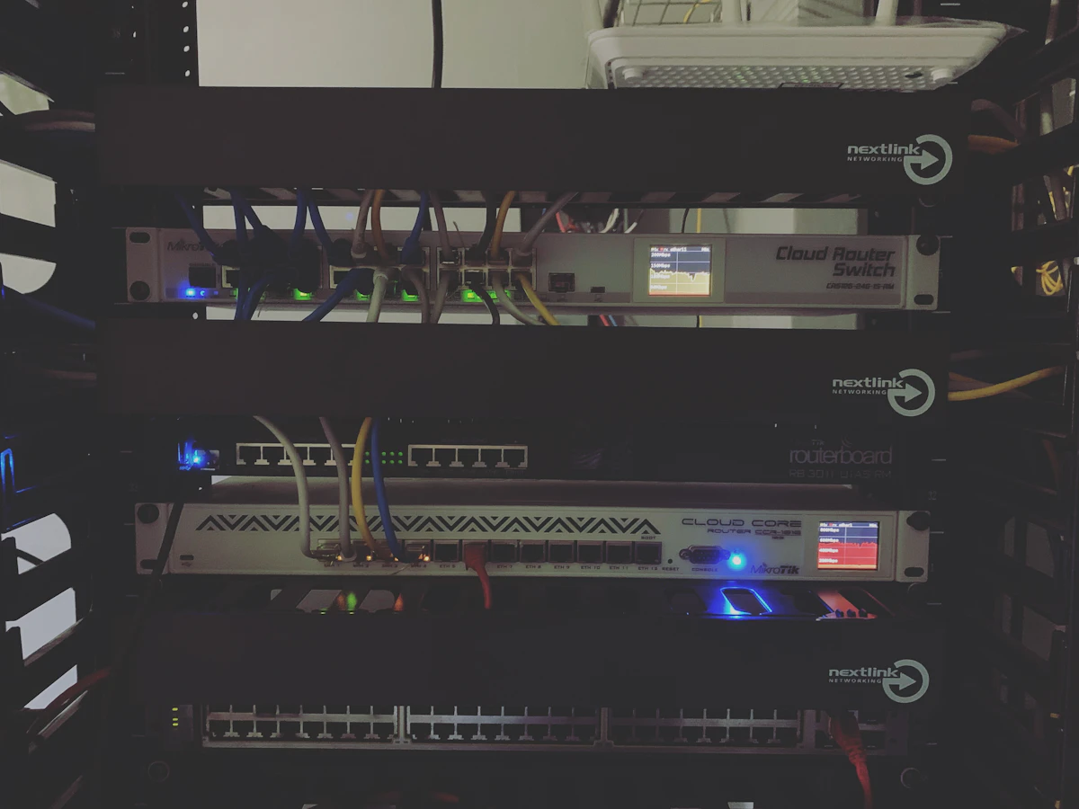 Dispositivo de router Totolink A7100RU, el hardware específicamente afectado por el CVE.