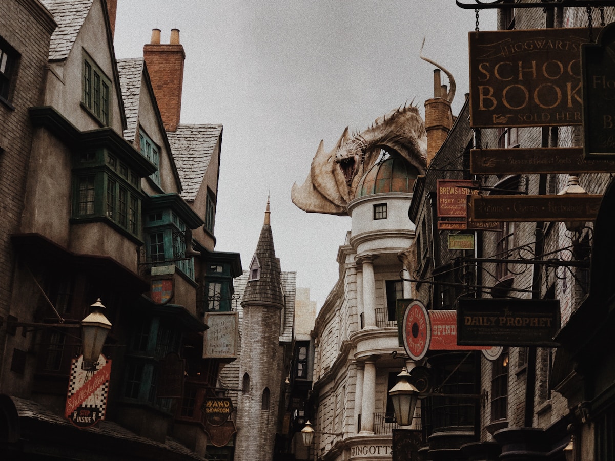Harry Potter y la piedra filosofal – J.K. Rowling