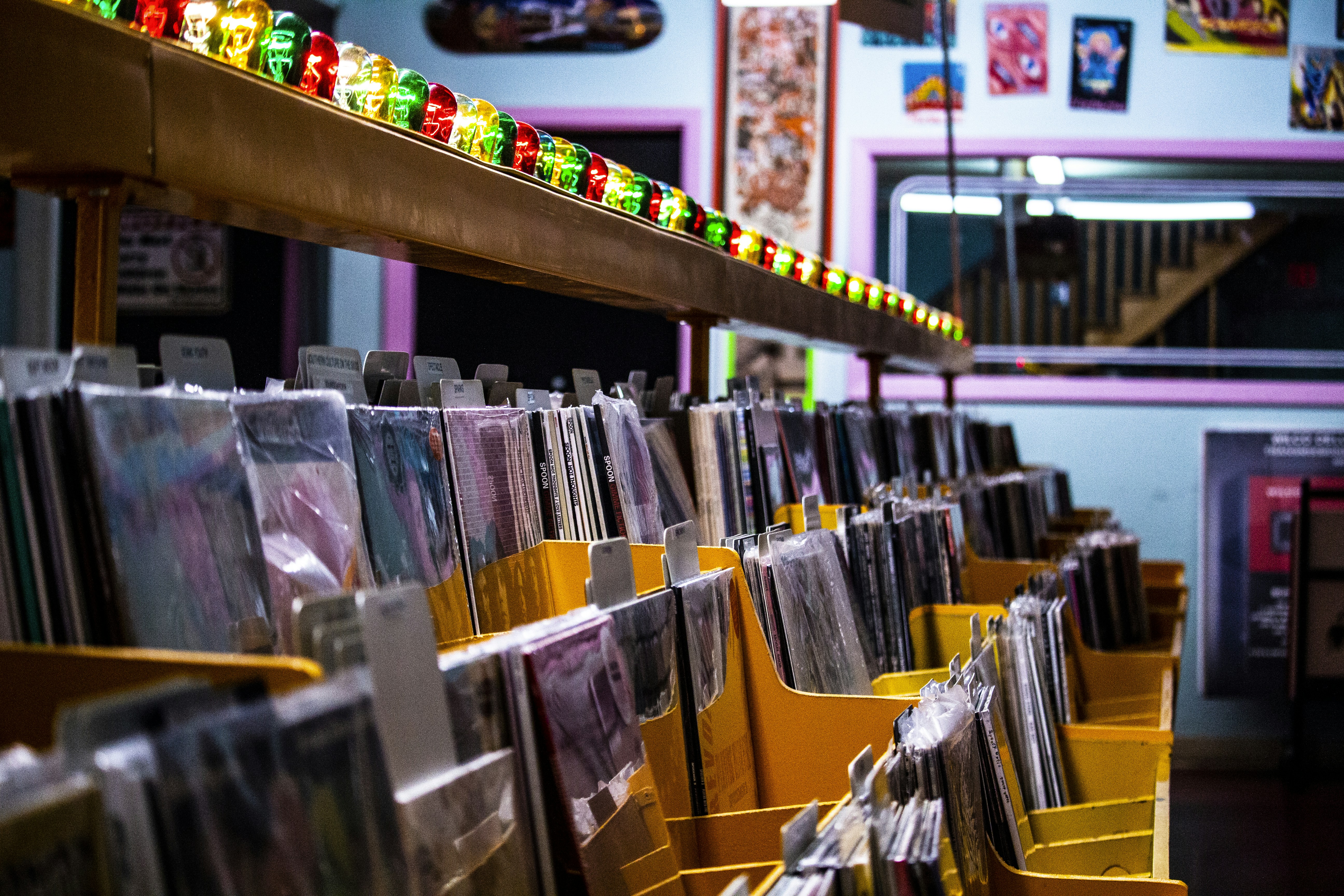 close-up photography of vinyl sleeve on folders