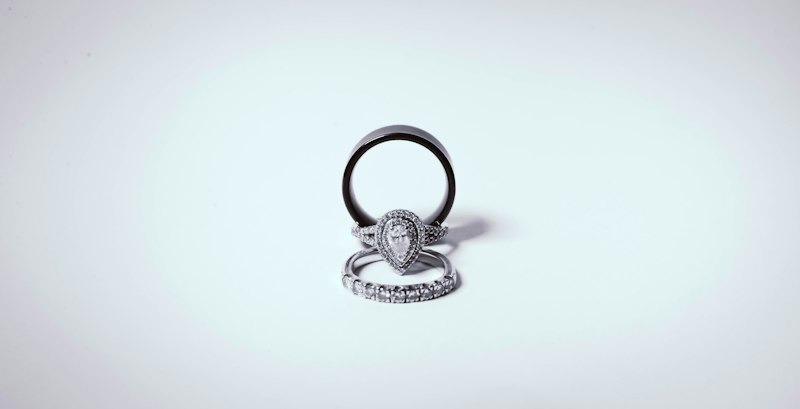 Men's Trim Wedding Band