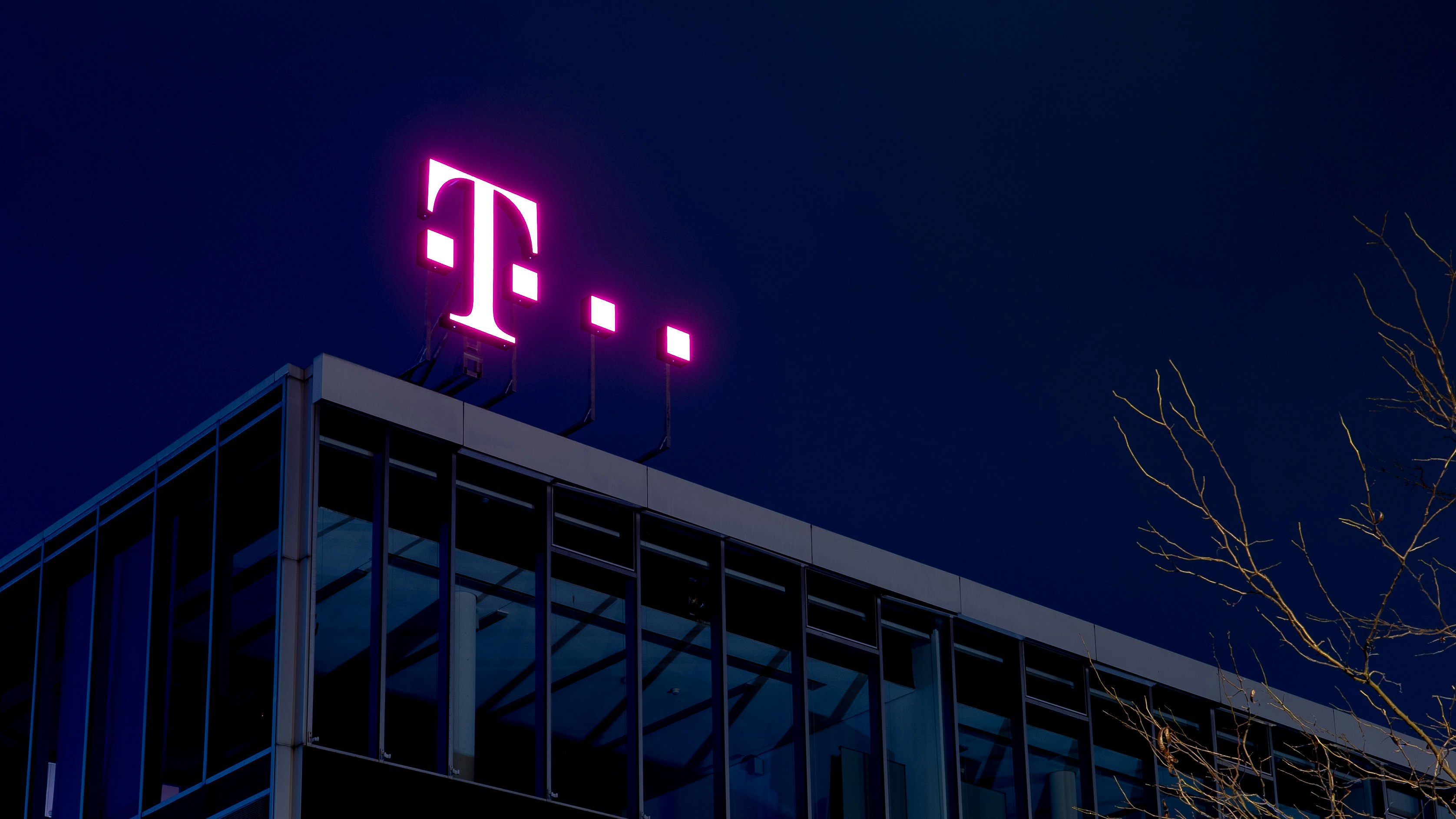 lighted signage of T-mobile