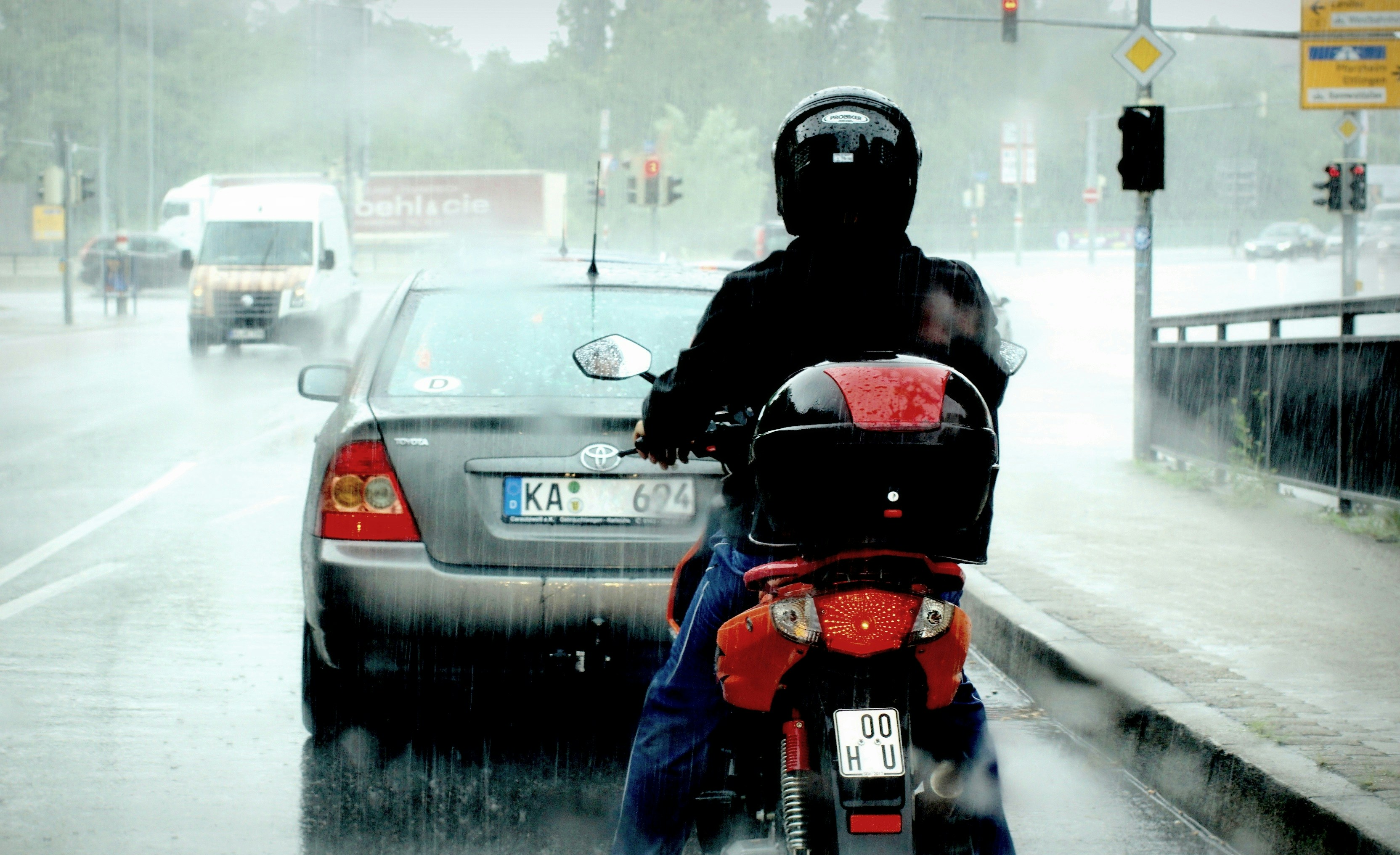 10 Waterproof One-Wheel Scooters for Rainy Weather