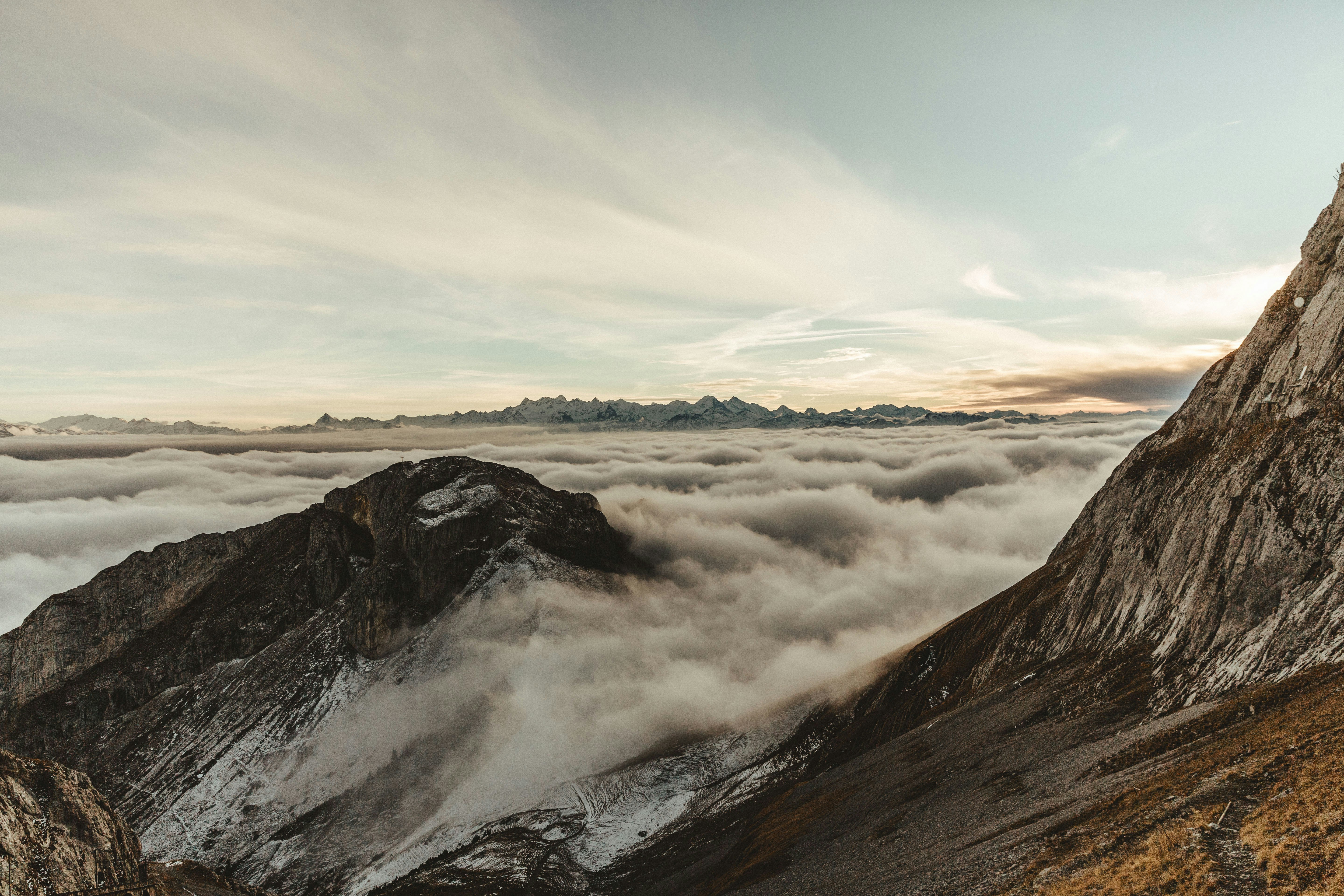 brown mountains