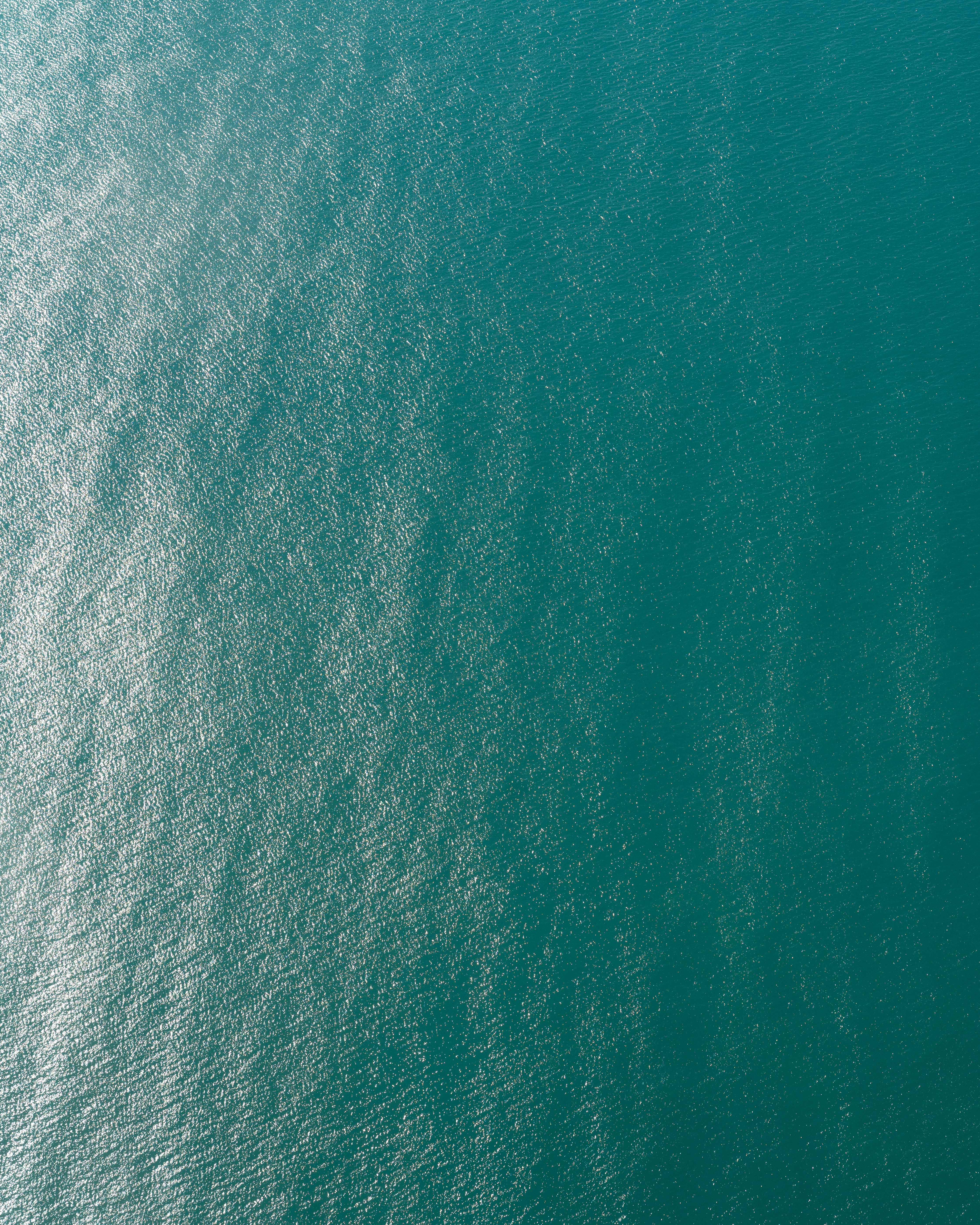 Minimalist waves card back