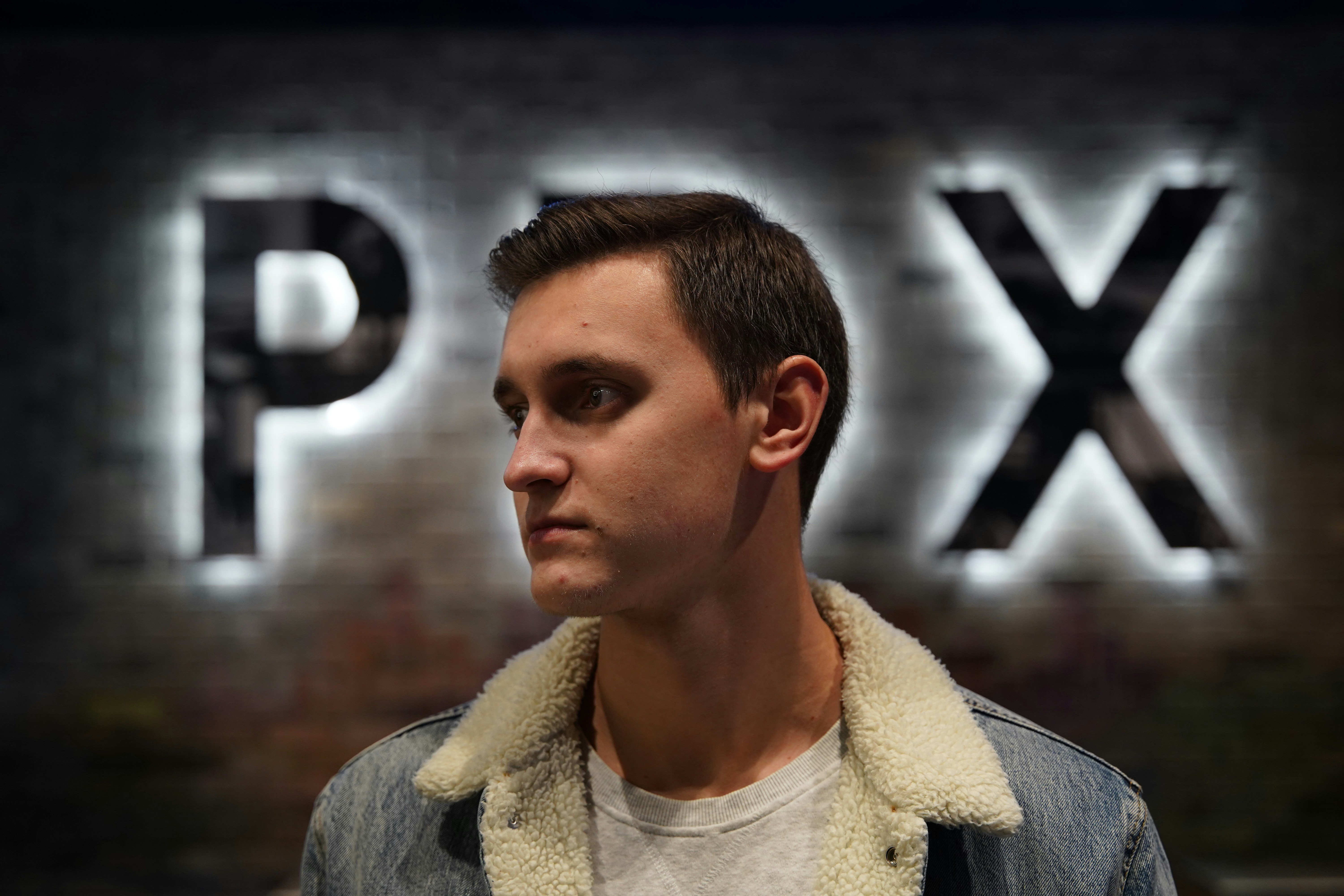 免费火蓝刀锋完整版 电视剧，火蓝刀锋的免费观看电视剧