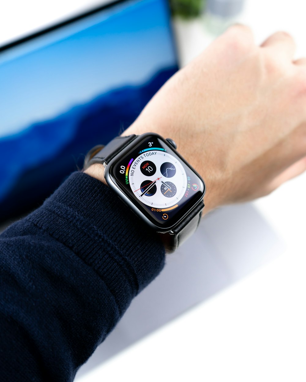 space grey aluminum case Apple watch