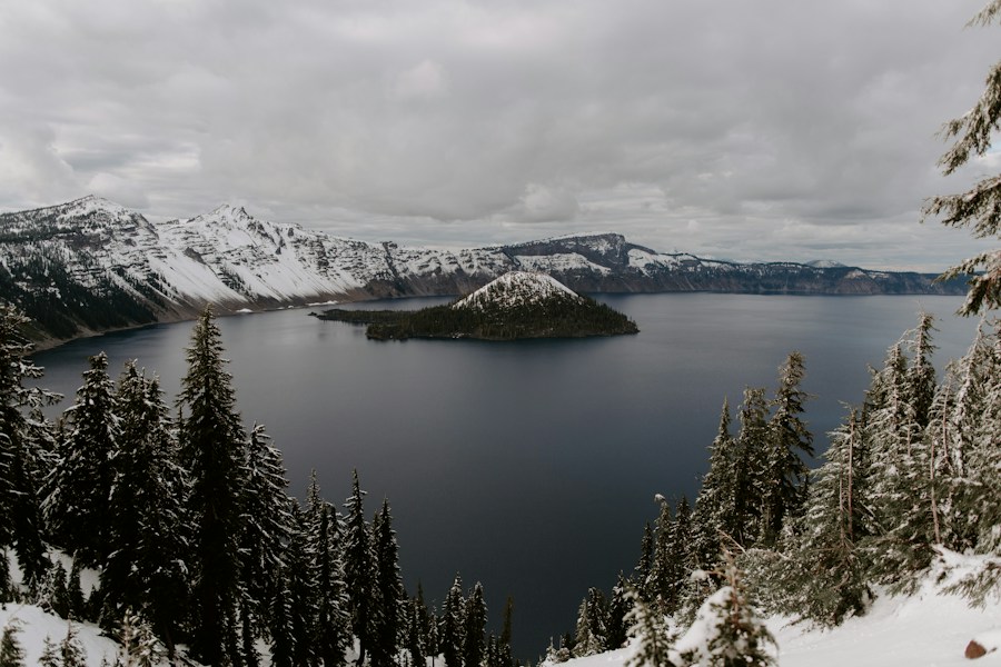 Crater Lake: Oregon's Volcanic Caldera Lake