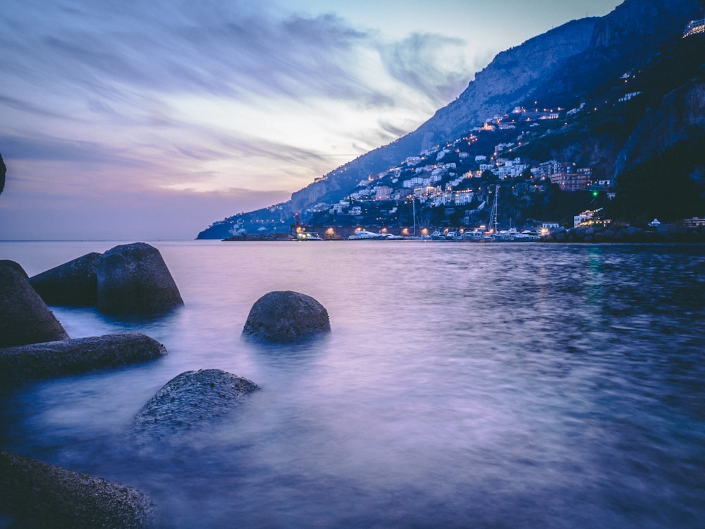 close-up photography of body of water