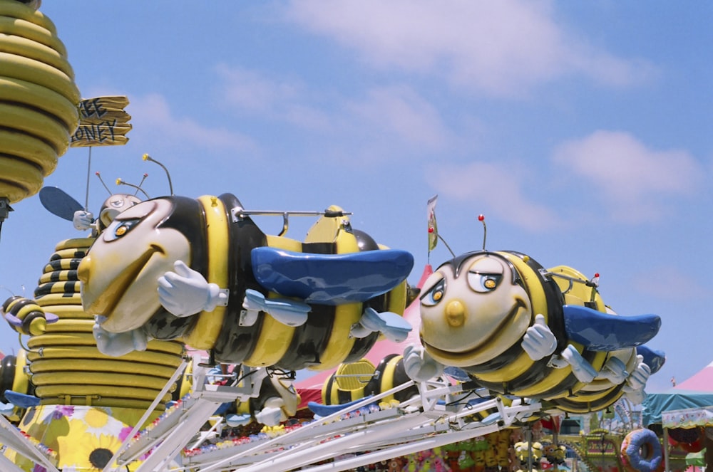close-up photography of bee ride-on