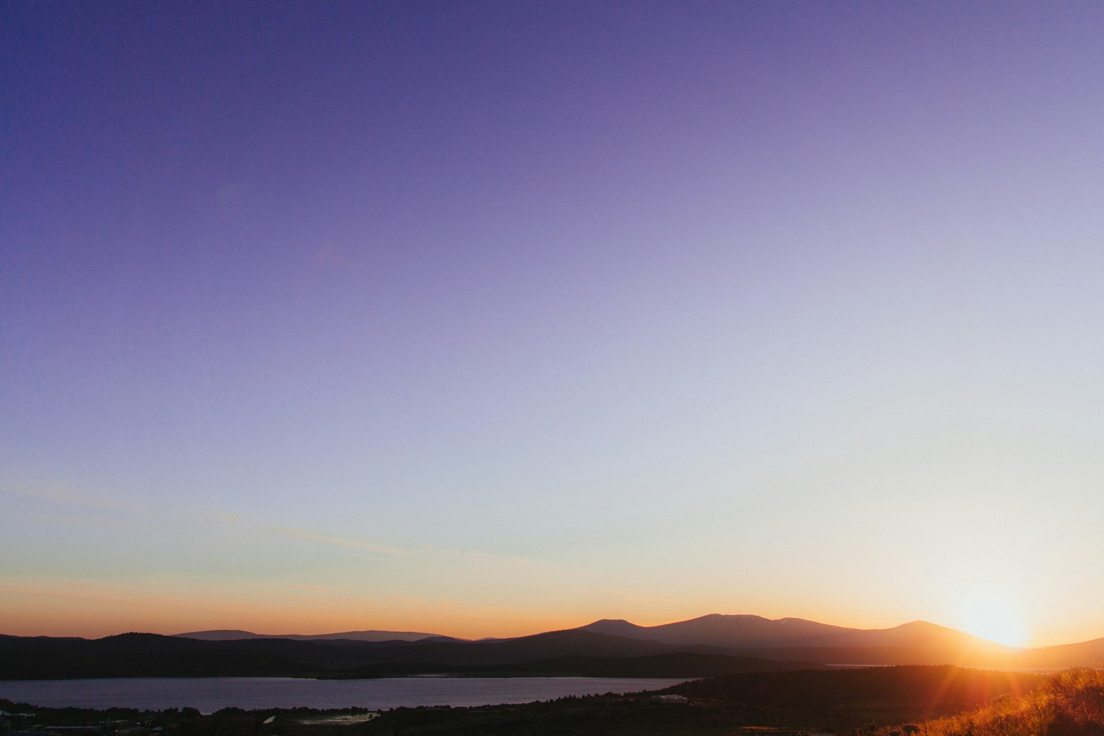 Canon EOS 700D (EOS Rebel T5i / EOS Kiss X7i) + Tamron 16-300mm F3.5-6.3 Di II VC PZD Macro sample photo. Silhouette of mountains near photography